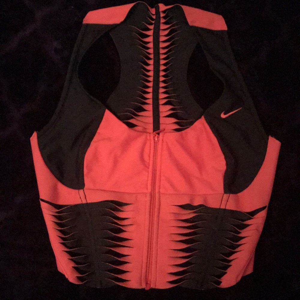 COPY - Nike Dri-Fit Sport Top